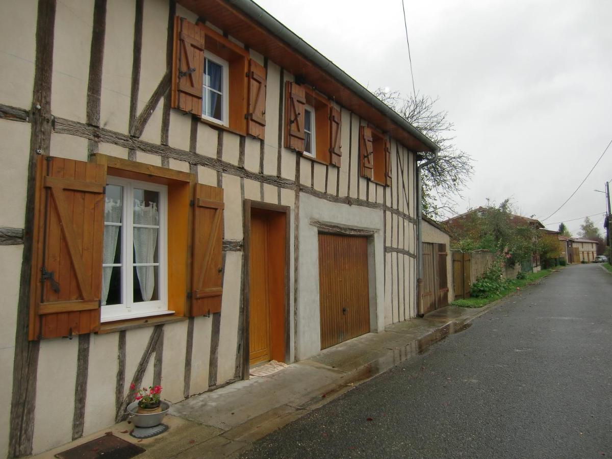 Holiday home Le Bois Flotte Arrigny