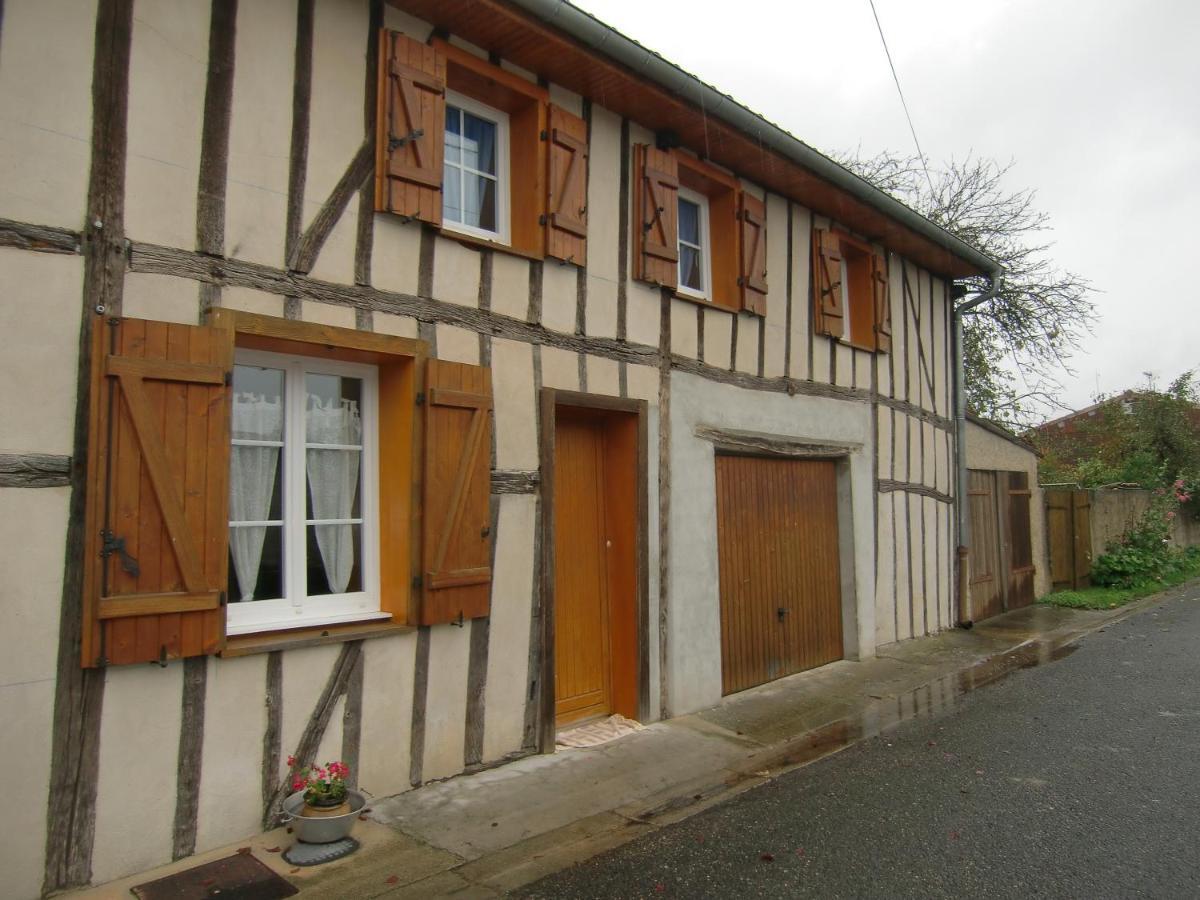 Holiday home Le Bois Flotte